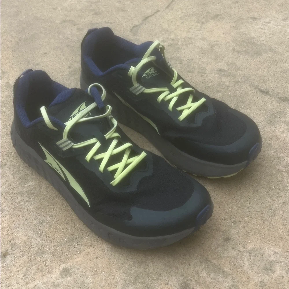 Altra Outroad 3 Men's Trail Black/Yellow Running Sneakers Size 11